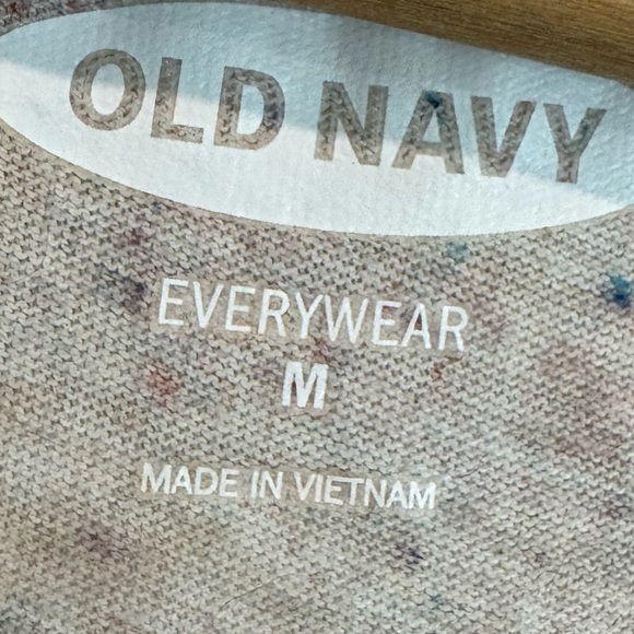 Old Navy Heathered Cream Long Sleeve Tee Size Medium - Picture 5 of 6